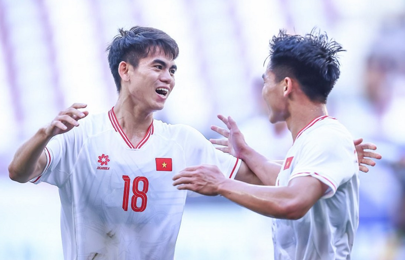 tu-tien-dao-den-trung-ve-dang-cap-thu-linh-mang-ten-khuat-van-khang